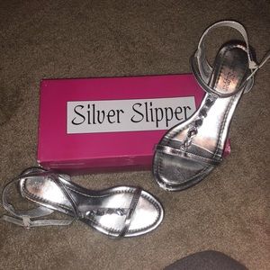 Silver Slipper Silver Low Heel Sandals with Jewels